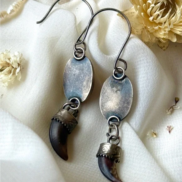 Artisan Tribal Oxidized Sterling Silver Coyote Claw Dangle Earrings - Picture 7 of 9